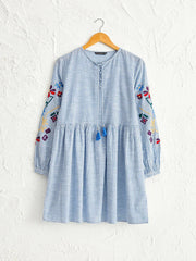 Collar Detailed Embroidered Tunic